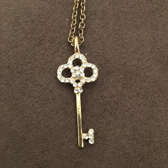 Key Pendant Necklace Vintage Swarovski Crystals - Picture 4 of 9